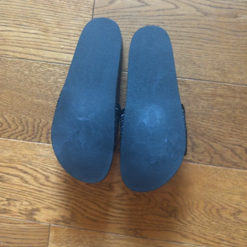 G.H. Bass & Co. Black Striped Slide Sandals - Picture 3 of 4
